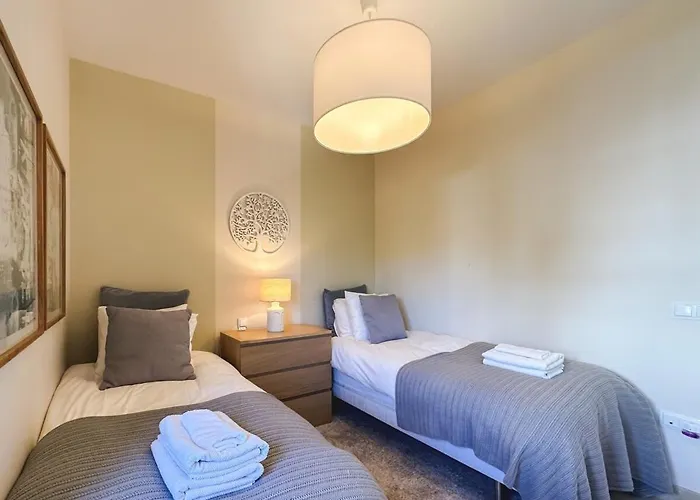 Marbella Pools Family Golf Wifi Children