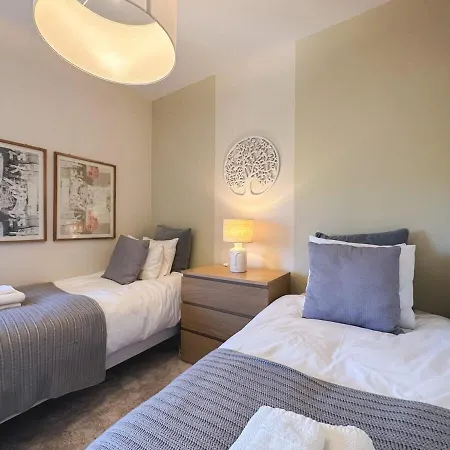 Marbella Pools Family Golf Wifi Children Daire