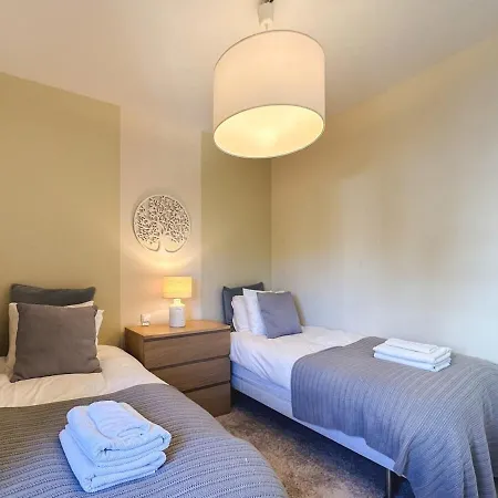 Marbella Pools Family Golf Wifi Children